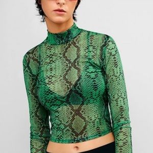 🐍 Green Python Sheer Crop Stop 🐍